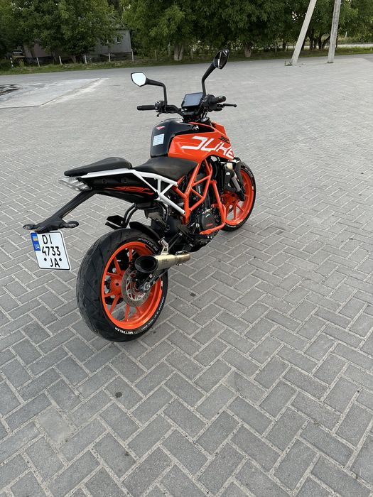 Мотоцикл KTM DUKE 390