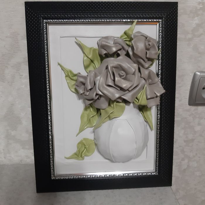 Картина из наьуральной кожи