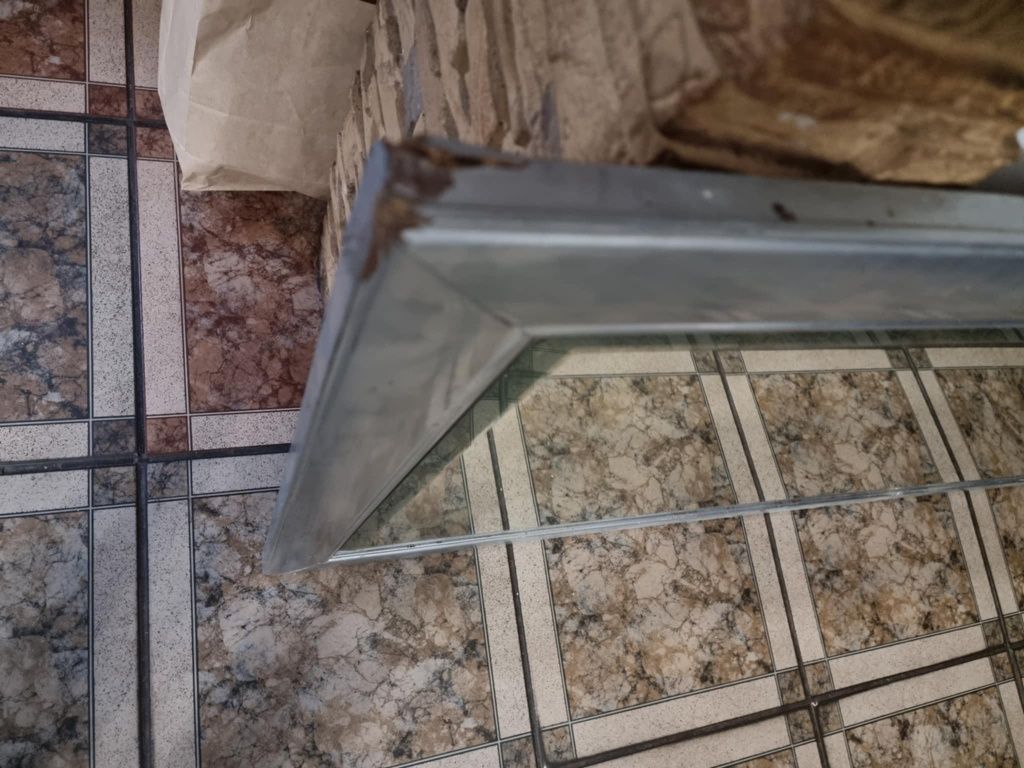 Lustro w ramie srebrnej wym.142×80