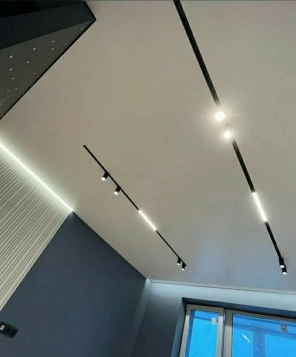 Ремонт натяжного потолка.Слив воды.Установка нового потолка