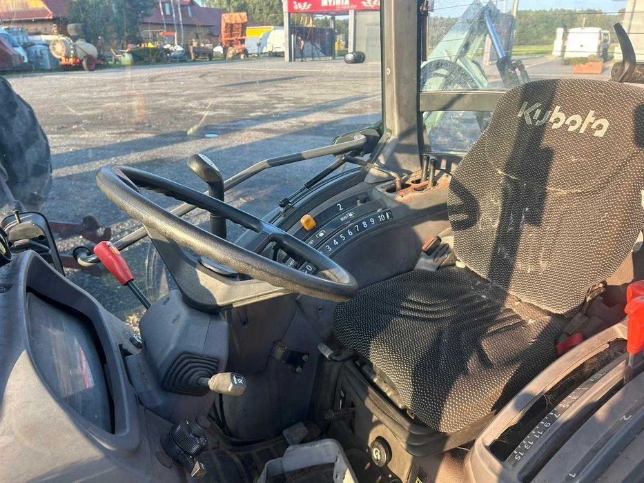 kubota pług strzałka odśnieżanie akcja zima