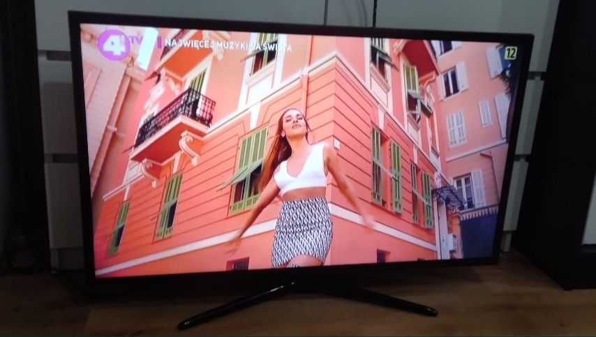 TV Samsung 48 cali LED Smart TV Wi-Fi