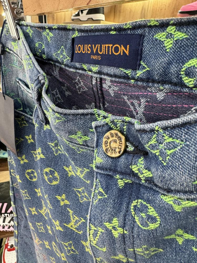 Шорти Louis Vuitton Monogram Gradient Blue / Green