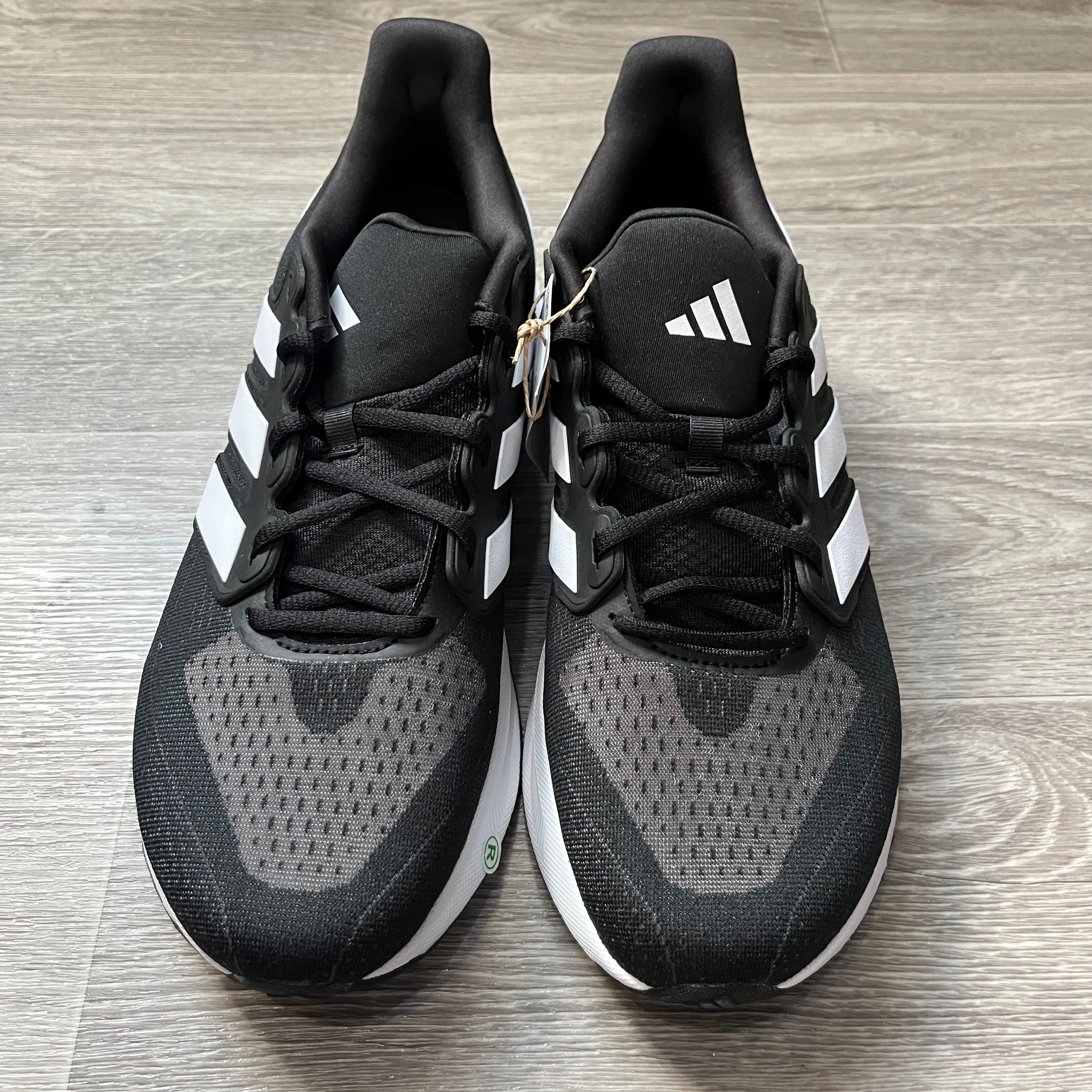 Оригінальні Adidas Ultrabounce 5 46 та 46,5  (29,5см та 30см)