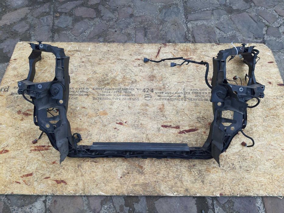 Pas przedni Chrysler Voyager 3.6 RT Town & Country 11-19r oryginał