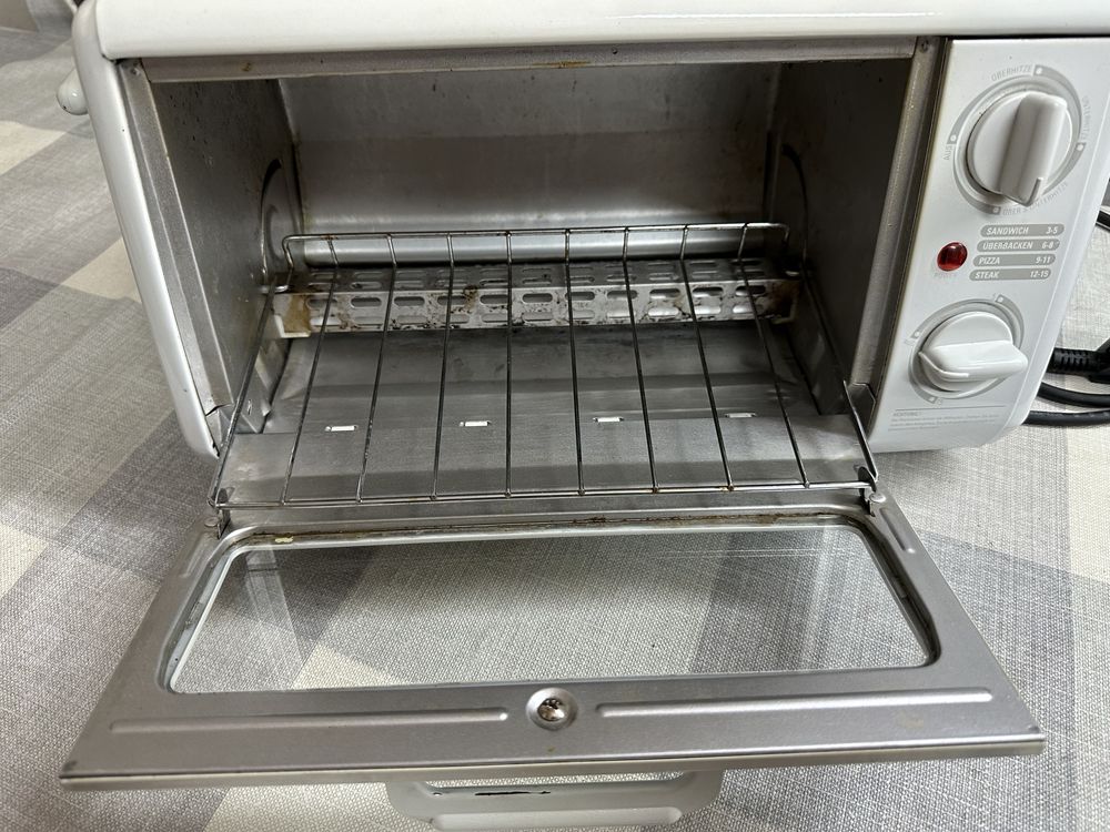 Mini piekarnik do opiekania i grilowania