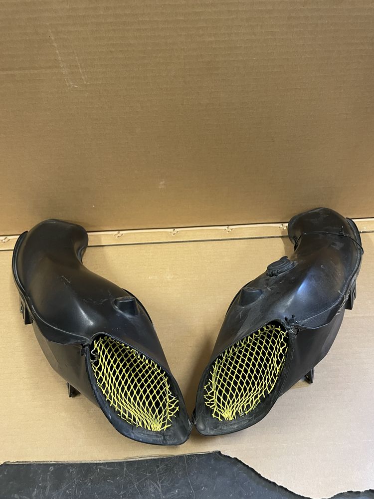 Wloty powietrza suzuki gsxr k4-k5 600 wlot lewy prawy