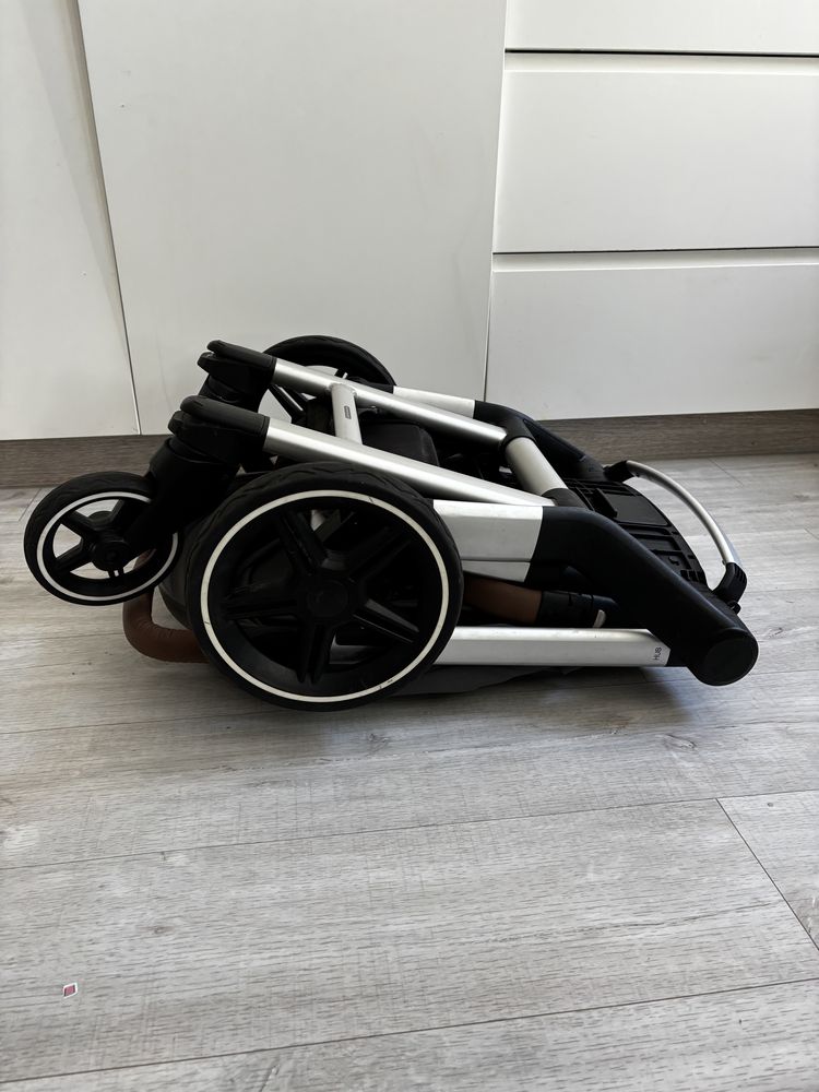 Wózek Joolz hub plus + fotelik Cybex cloud i-size zestaw 3w1