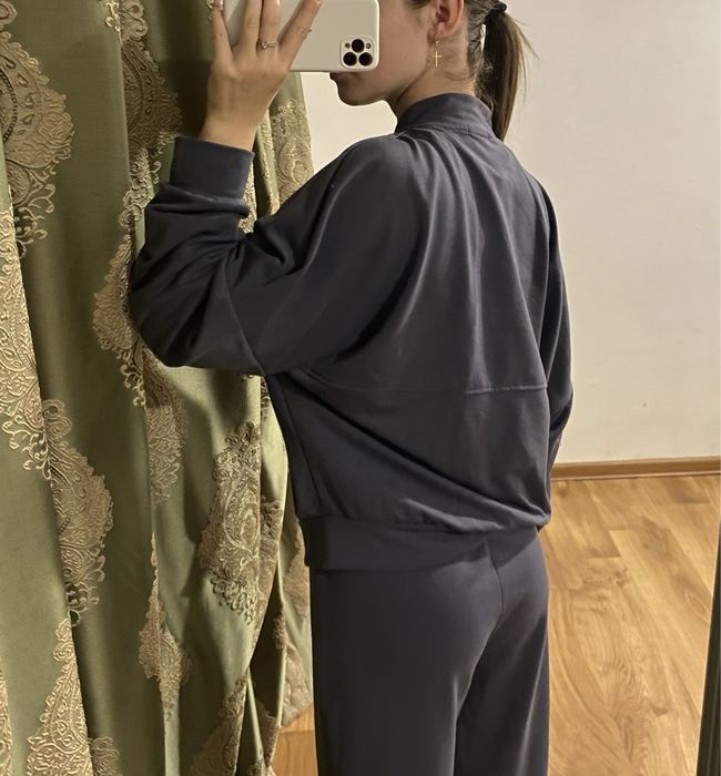 Спортивний костюм на весну/осінь