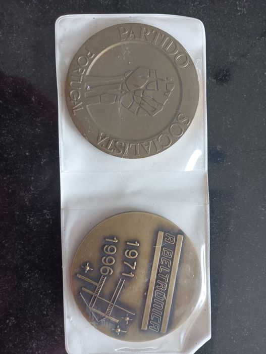 Medalhas comemorativas em bronze