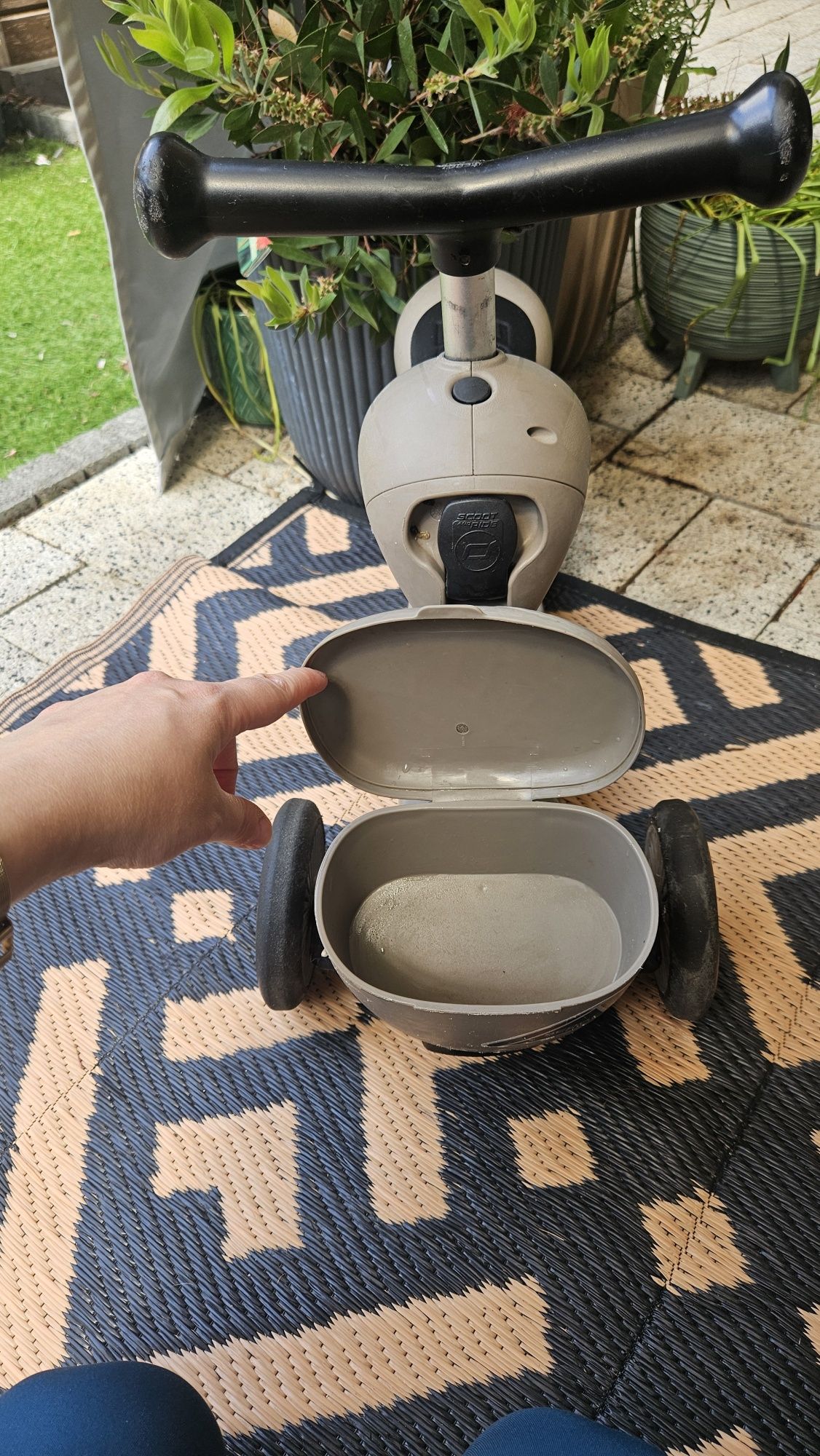 Jeździk i hulajnoga Scootandride