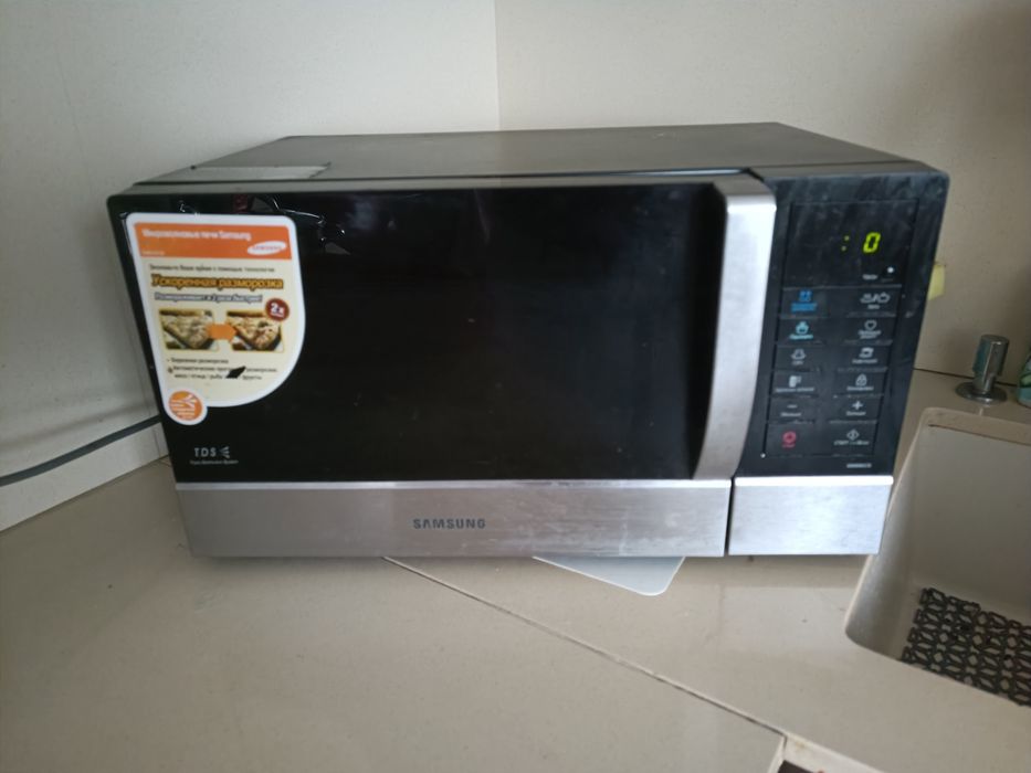 Мікрохвильова піч samsung 23 л