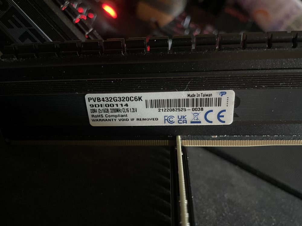 PATRIOT 32 GB (2x16GB) DDR4 3200 MHz Viper 4 Blackout (PVB432G320C6K)