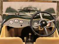 Miniatura 1/18 Jaguar SS 100, da BBurago