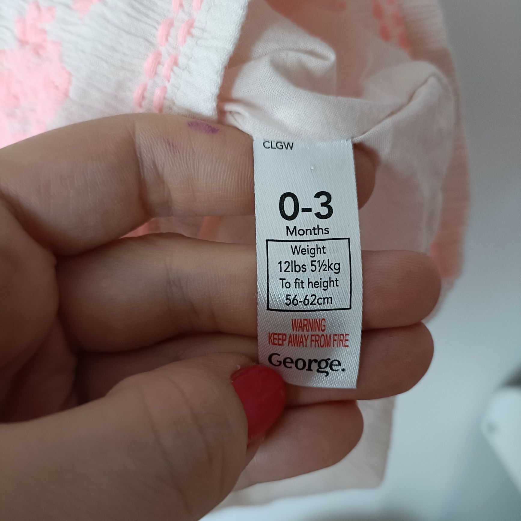 Letnia sukienka marszczona 62