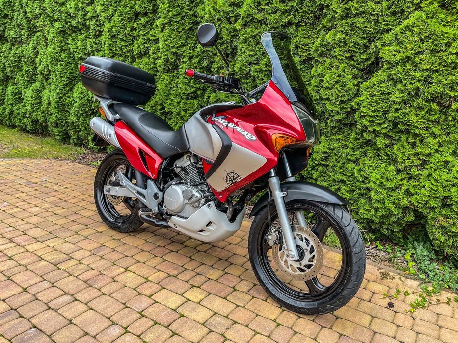 Honda Varadero Honda Varadero XL 125 KAT. B doposażona tylko 11tys km
