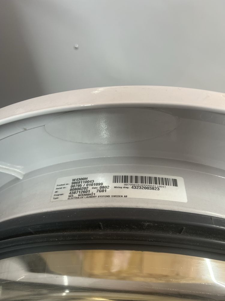 Maquina de lavar Eletrolux W4300H 33 Kg