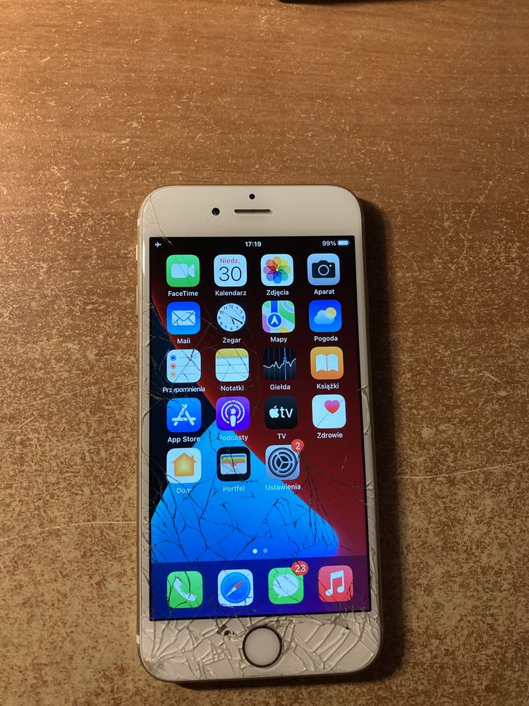Iphone 6s gold 32 GB kondycja baterii 78%