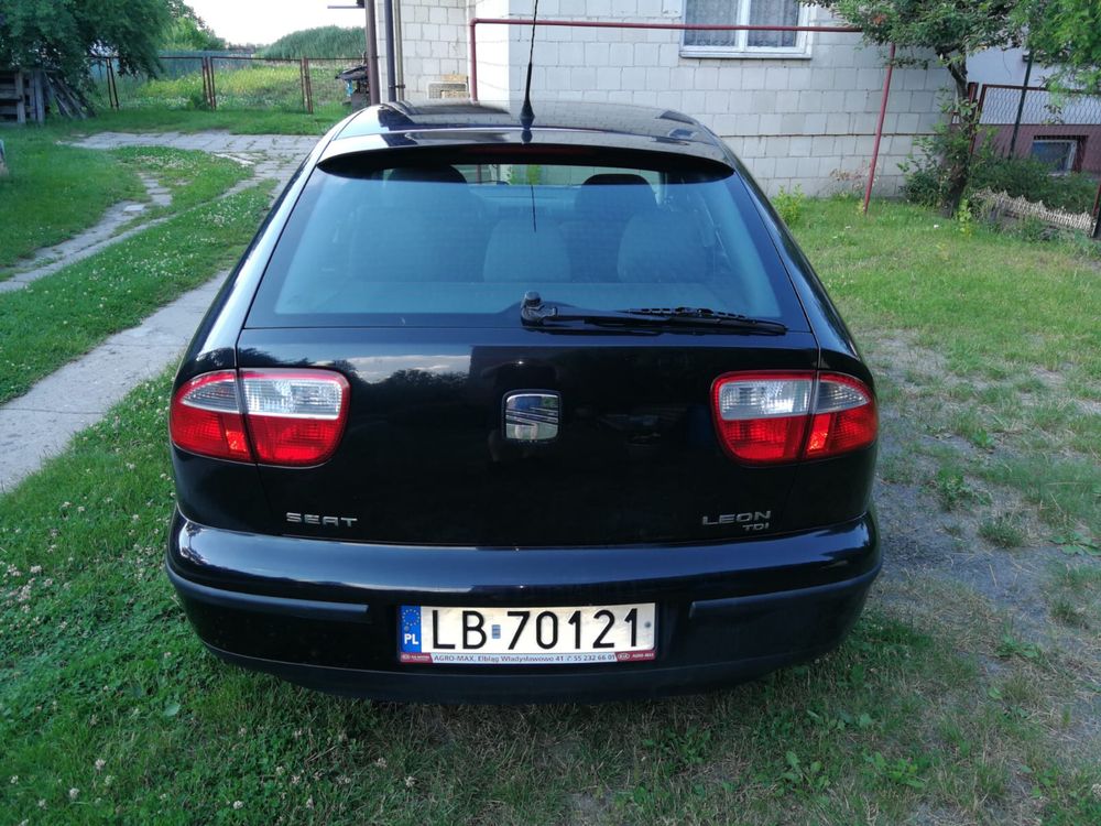 Seat Leon uszkodzony