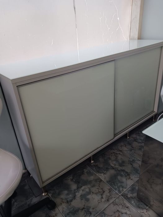 Armario c/duas portas de correr