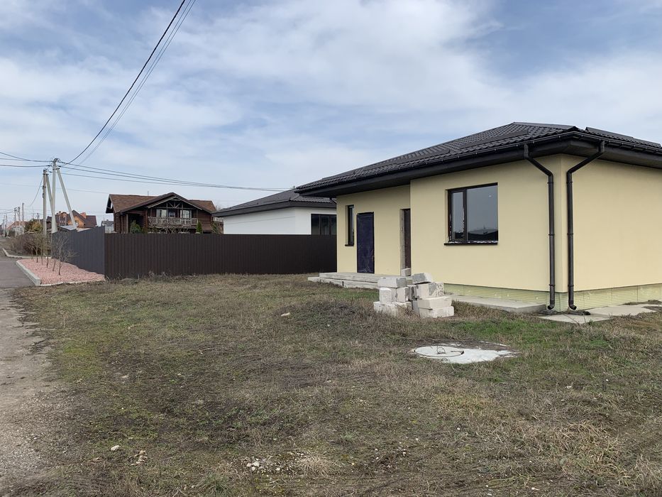 Продається будинок в закритому котеджному містечку!