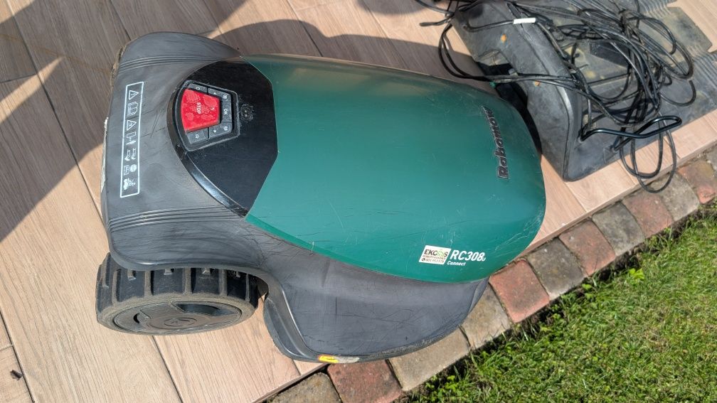 Robot koszący do trawy Robomow RC308U
