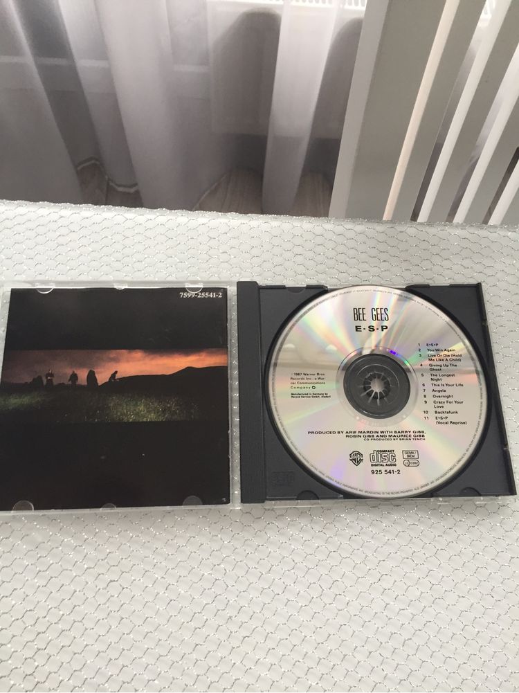 Фирменный CD ESP Bee Gees