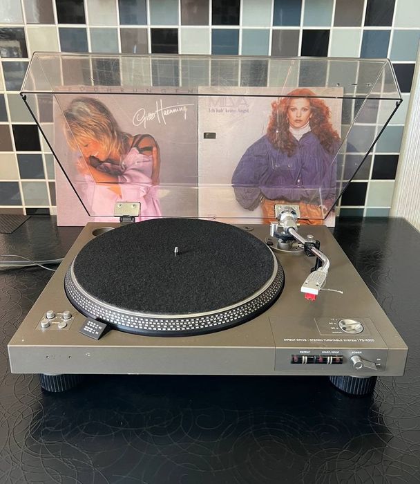 Sony PS-4300 Вініловий програвач