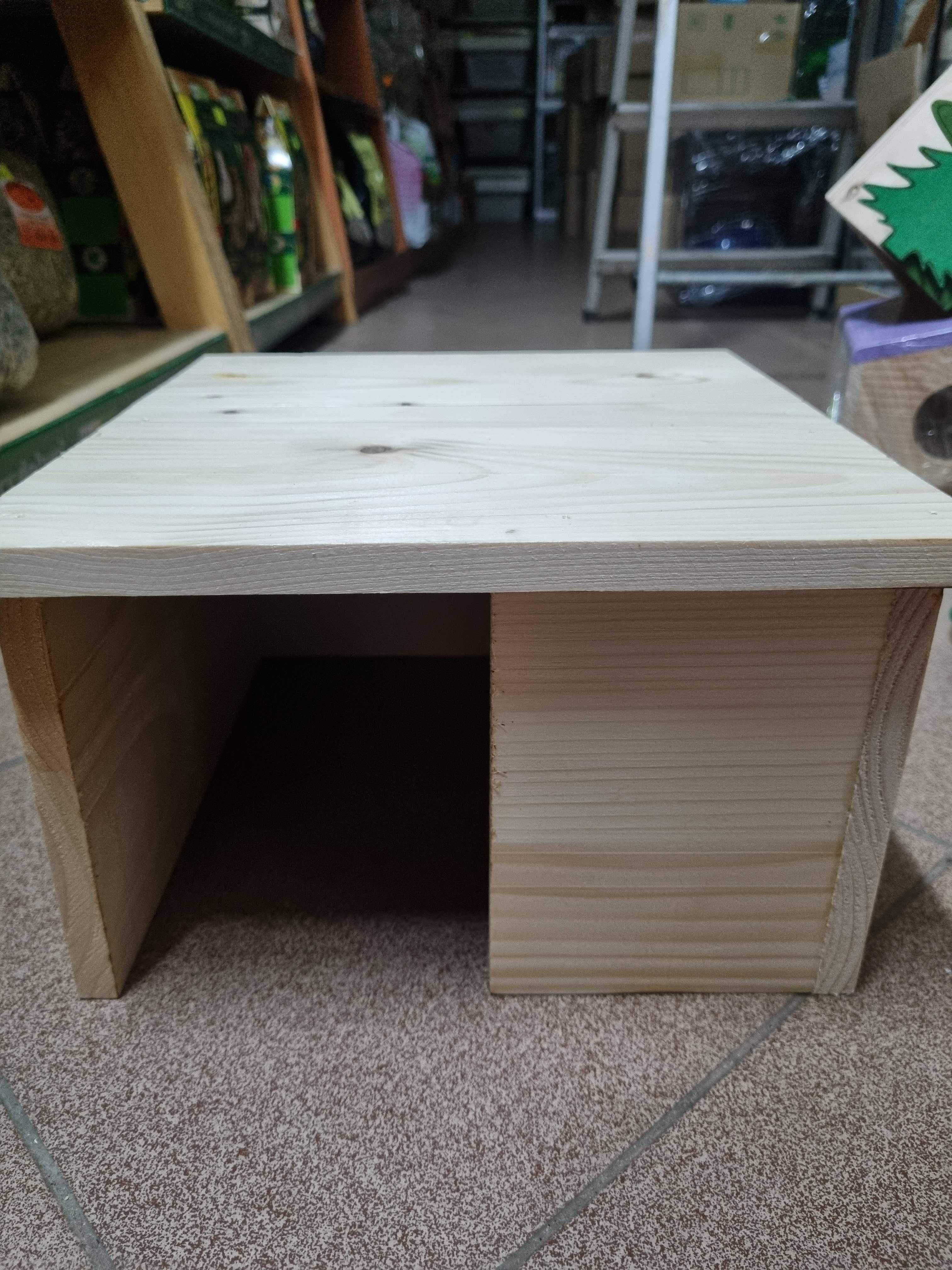 drewniany domek dla królików