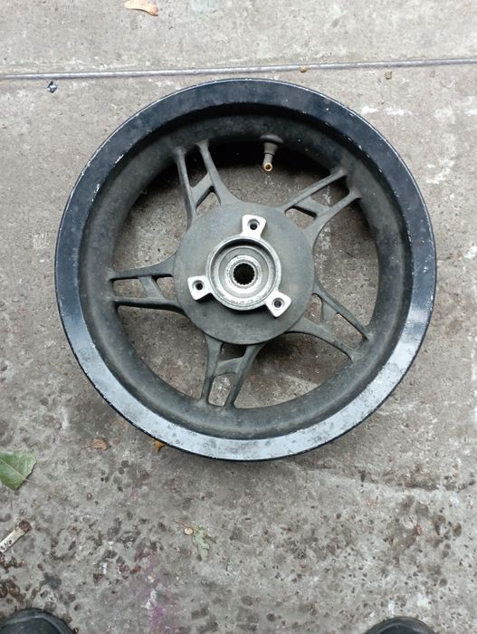 Колеса  диск на мопед скутор R12 кронштейн