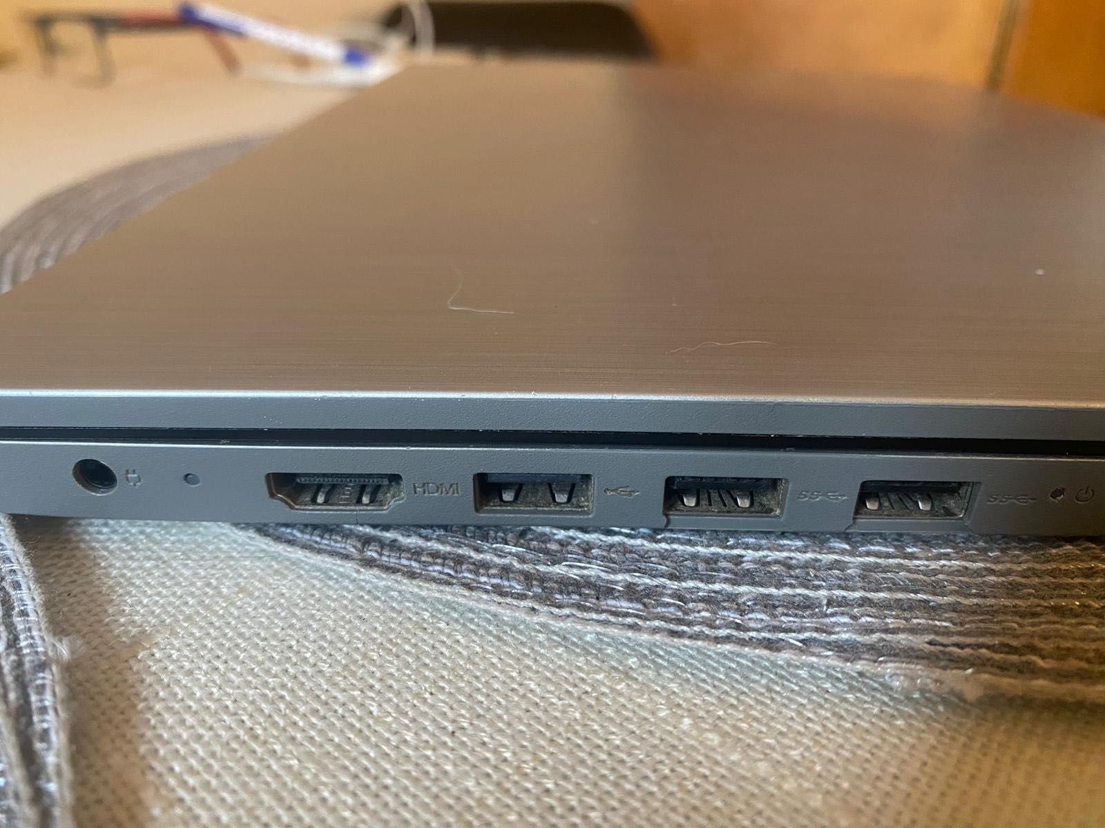Laptop Lenovo V14 na części