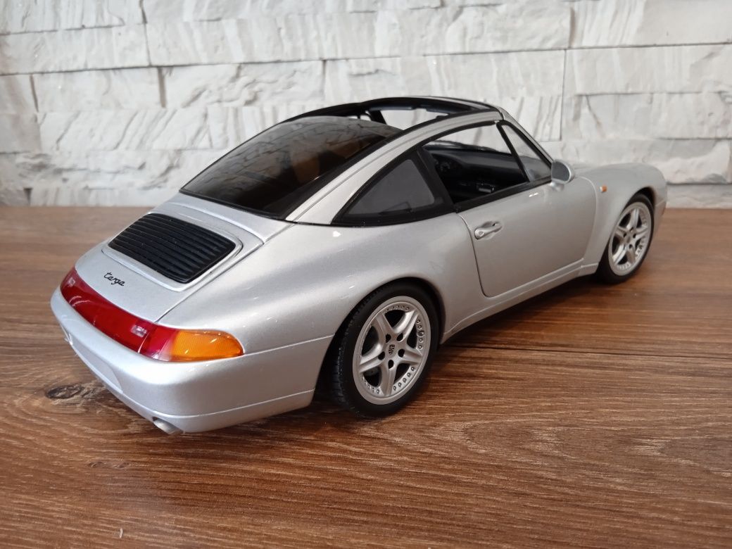 1:18 UT Models Porsche 911 Targa model w