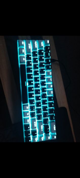 A venda um teclado