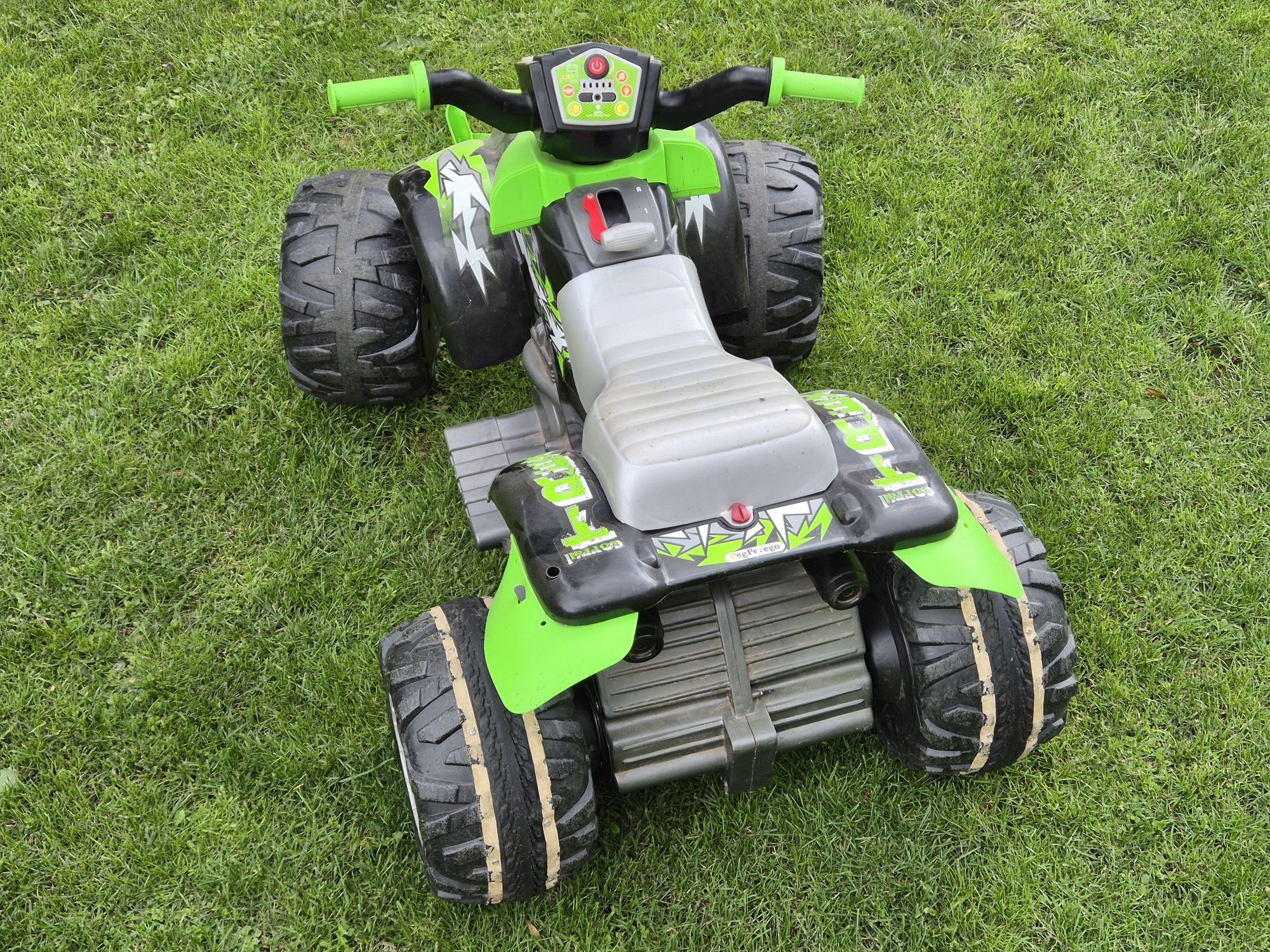 QUAD dla dzieci PEG PEREGO Corral T-Rex 330W Włoski