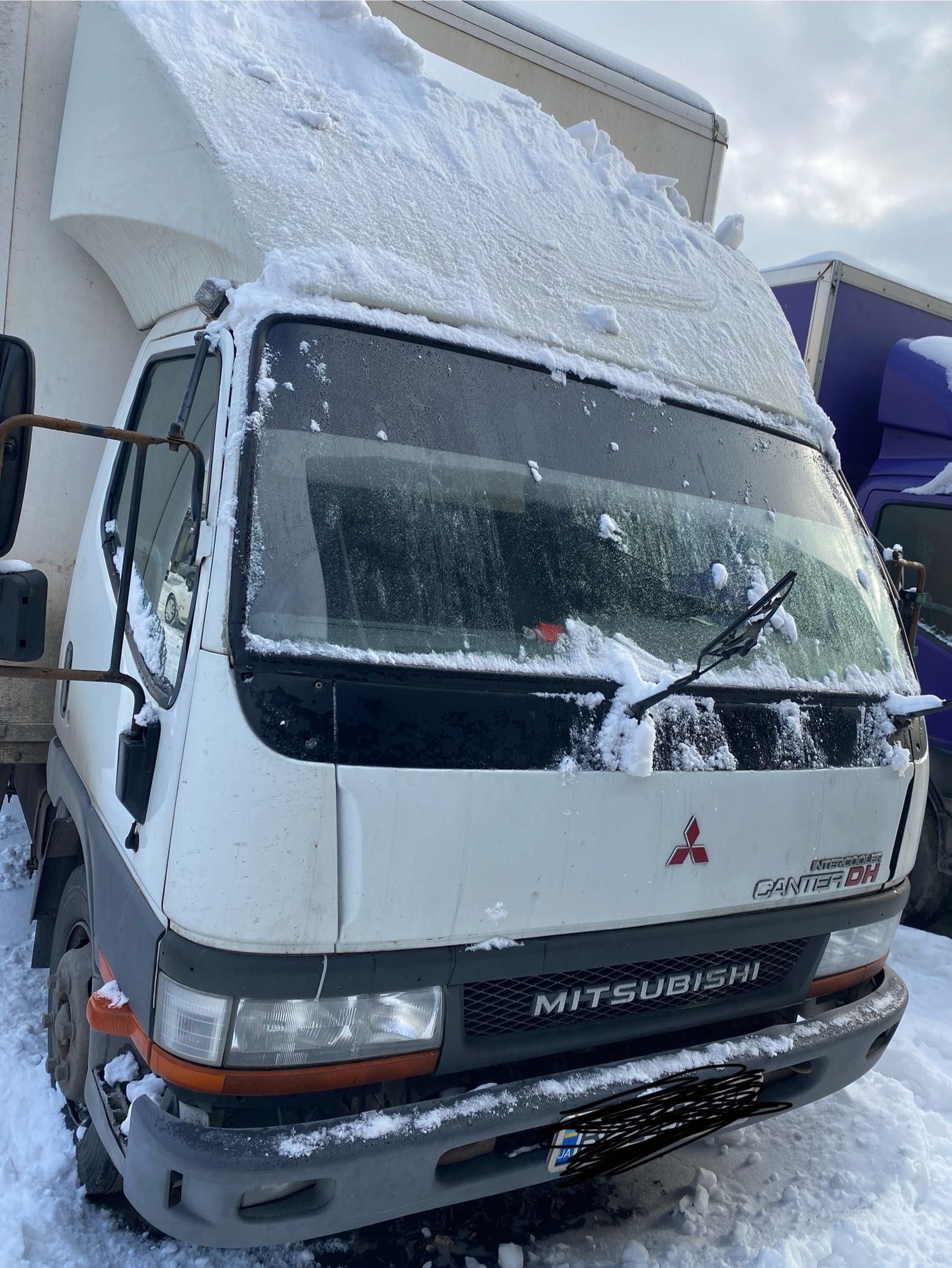 Mitsubishi canter 2004 року