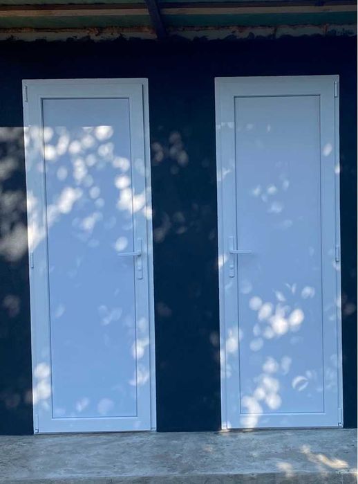 Купити двері в літню кухню дешево. Двері в сарай, туалет, душ, Вхідні