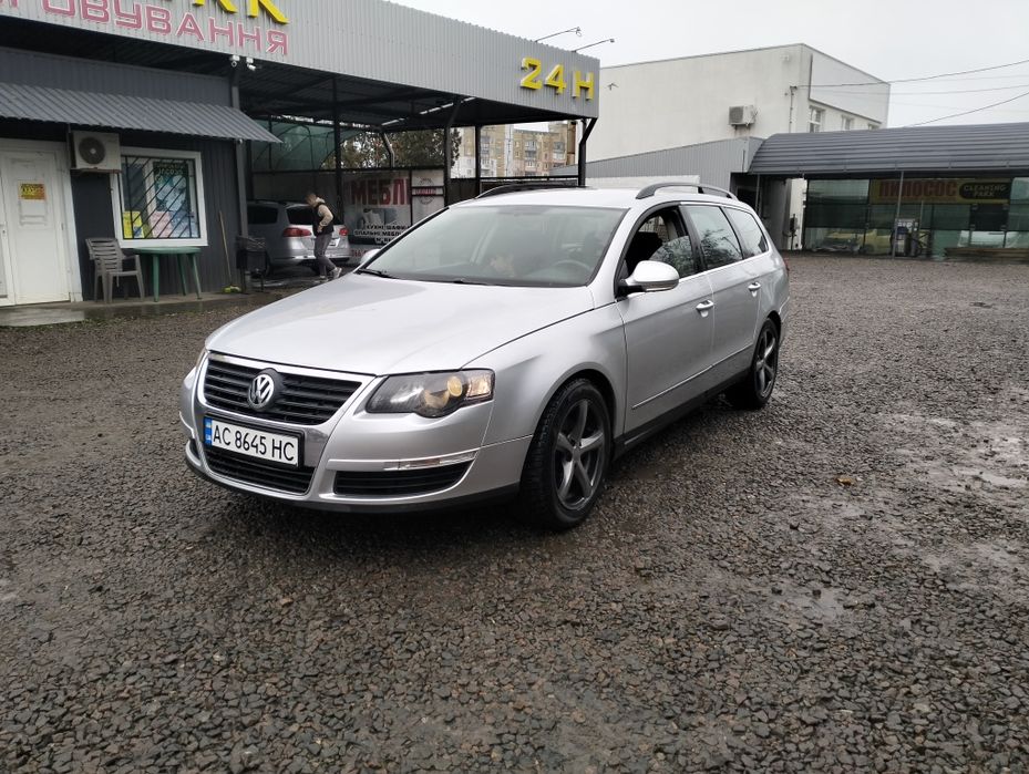 Volkswagen Passat  2.0 бензин срочно