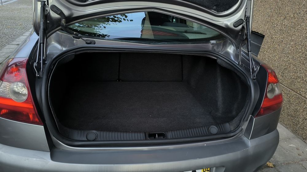 Carro Megane 2004 Gasóleo Diesel