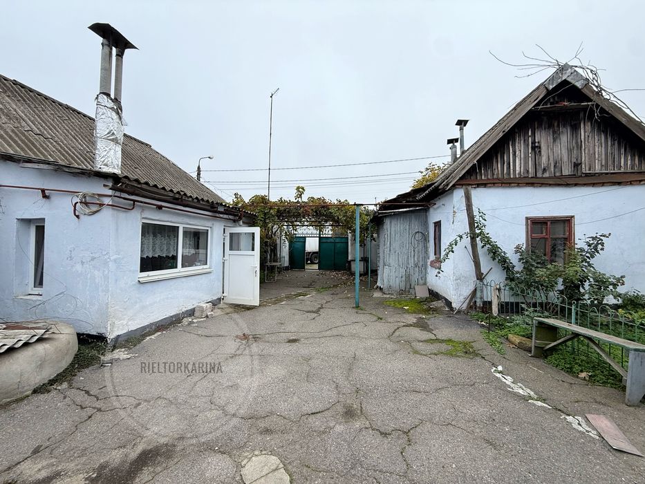 Епіцентру р-н/5 Інгульська вул. будинок 80м2. 10 соток землі