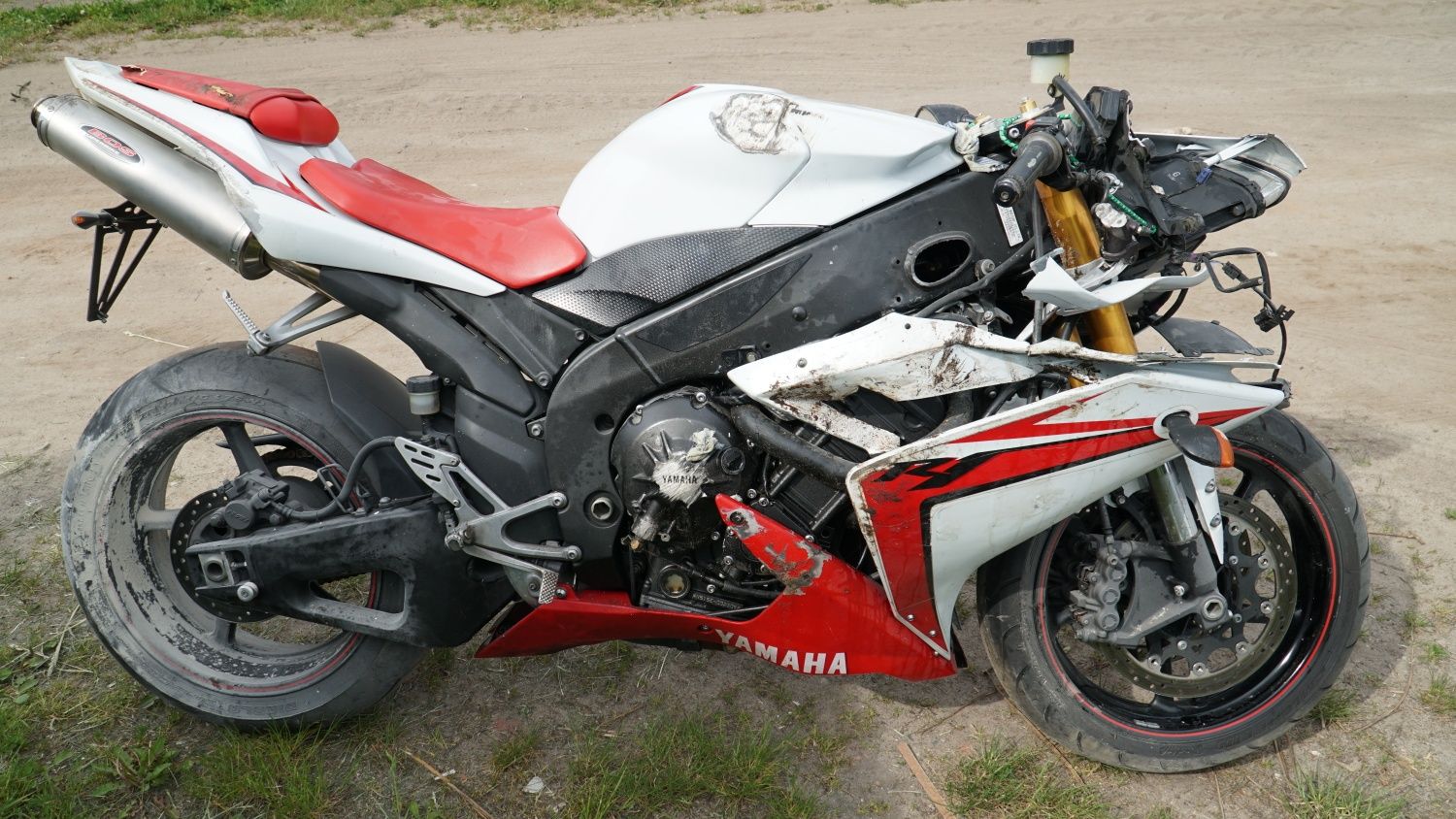 Motor Yamaha R1 YZF 1000