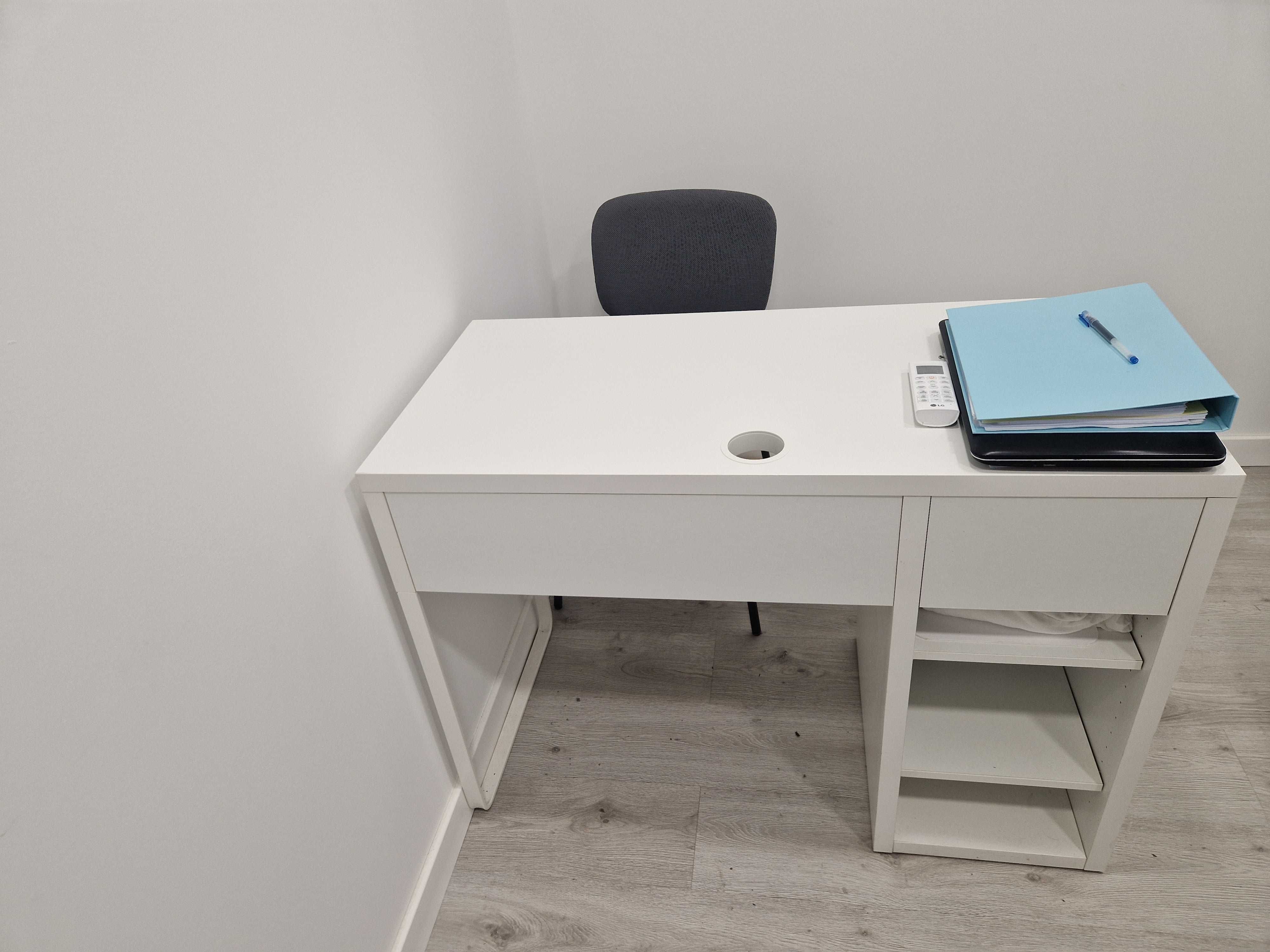 Cadeira de escritório + mesa