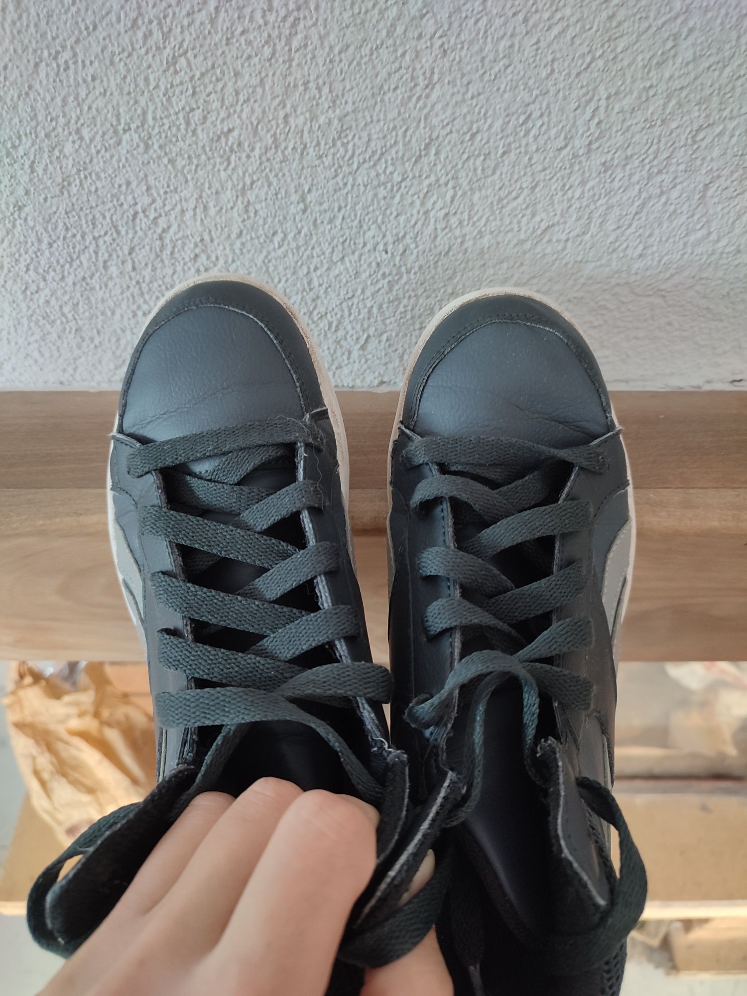 Reebok wyższe buty r.36