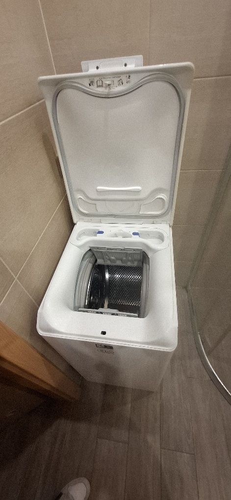 Pralka Elektrolux wsad od góry