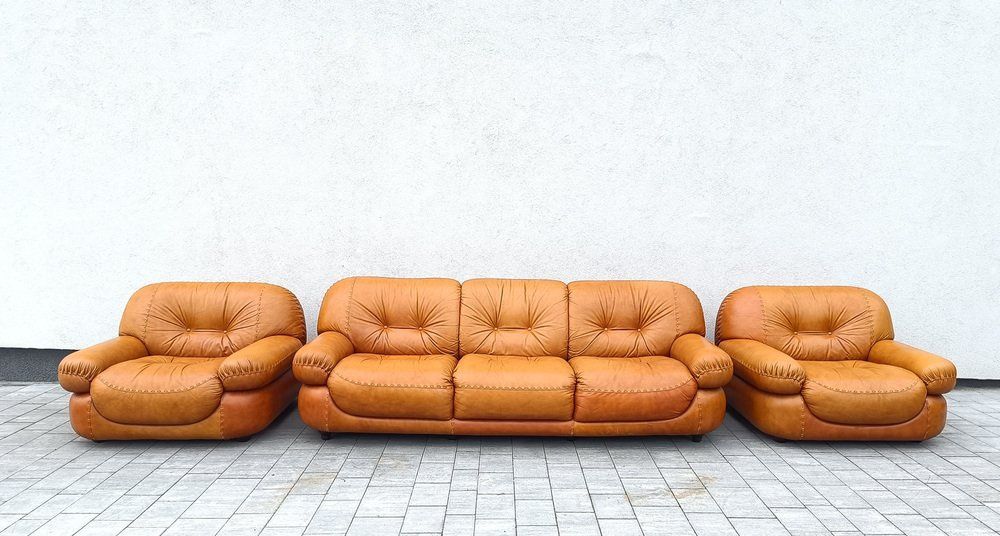 Sofa i fotele Mobil Girgi, design Sapporo, Włochy lata 70