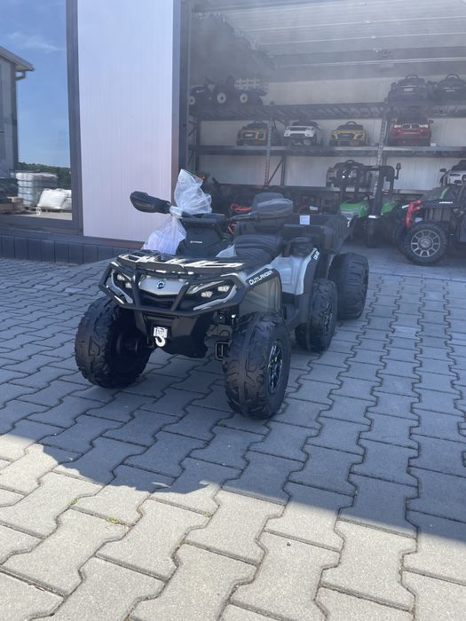 Quad na akumulator Can-Am 24V Outlander ATV 4x200W + Przyczepka