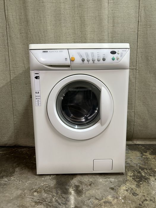 Стиральная машина Zanussi на 5 кг.ZWS1040.Гарантия!