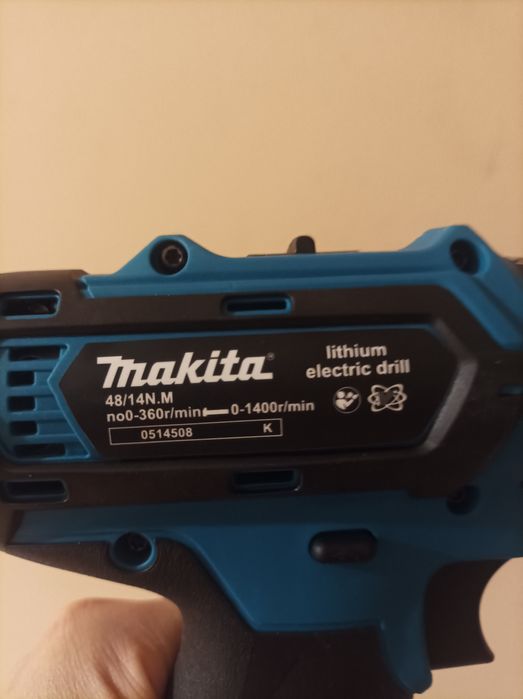 Продам шуруповерт макіта