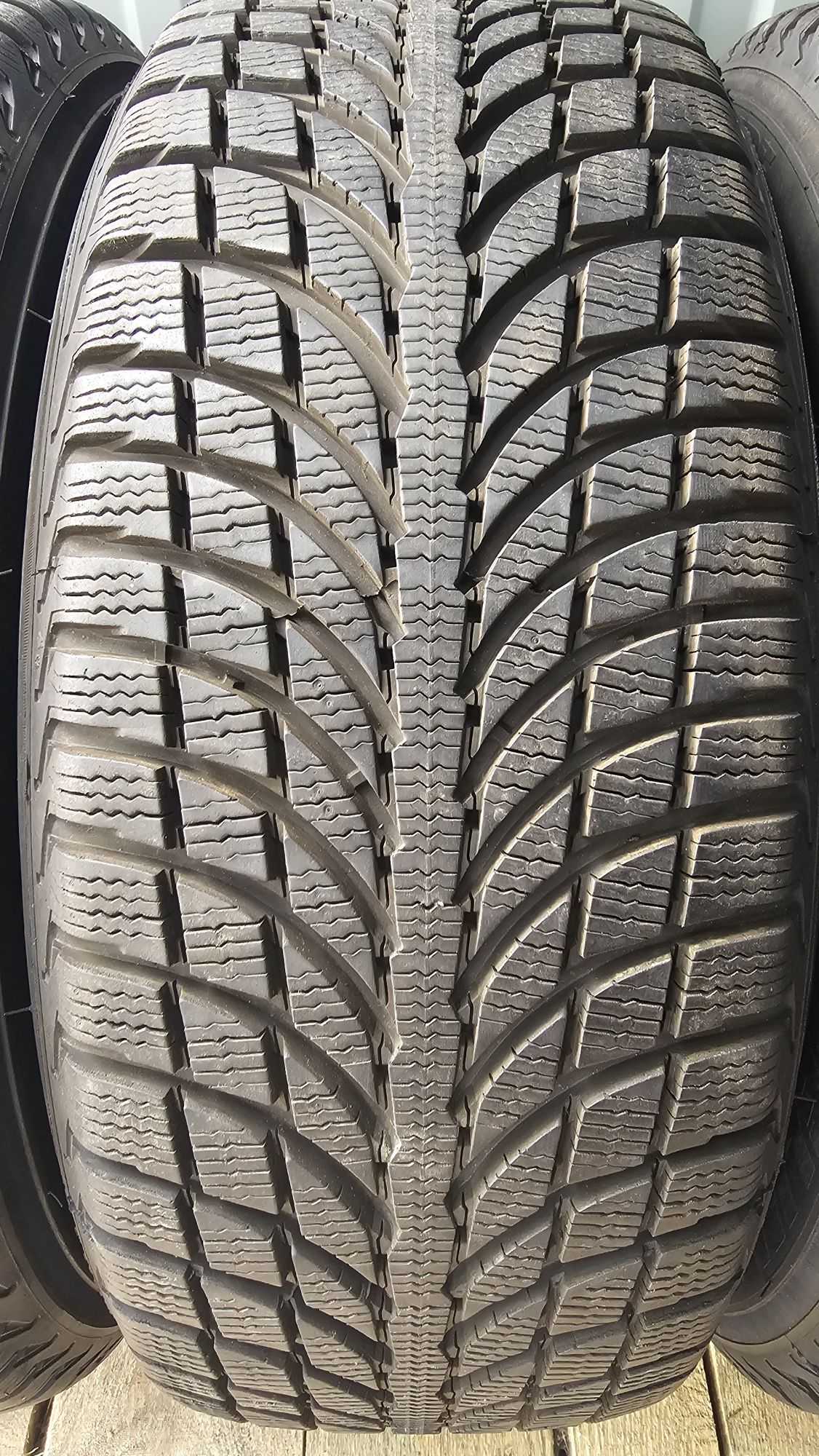 Michelin Latitude alpine LA2 225/60r17 103H XL