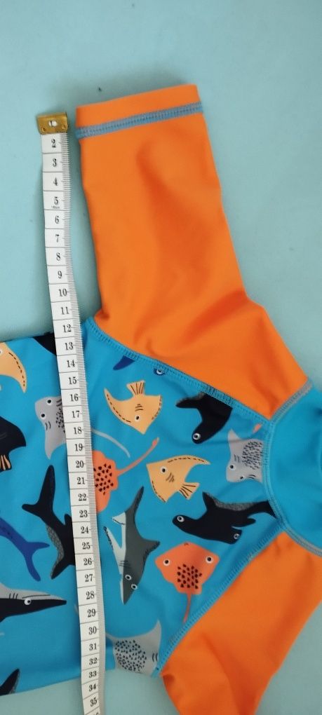 Strój kąpielowy dla chłopca 6-9m Baby shark Motyw morski kąpielówki