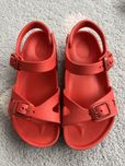 Sandały Birkenstock - Milano EVA czerwone rozmiar 29